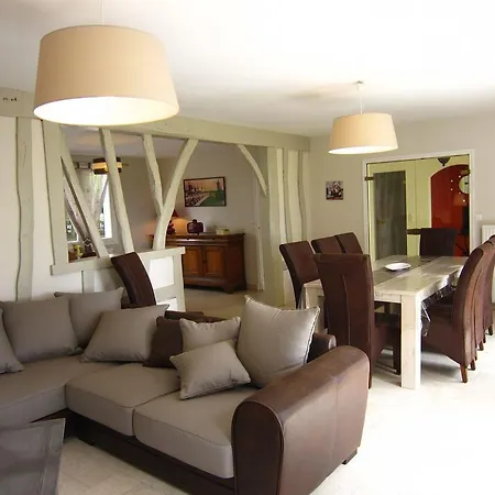 Σπίτι διακοπών Spacious Holiday In Tours-en-vimeu With Garden Chépy