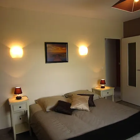 Spacious Holiday In Tours-en-vimeu With Garden